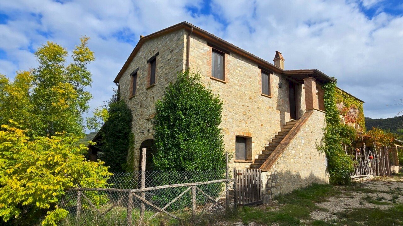 01farmhouse by lake  (4).jpg - Casale SS448 79, Baschi - foto 3