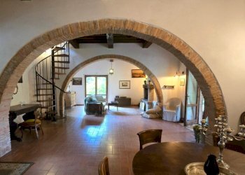 02living .jpg - Casale SS448 79, Baschi - photo 9