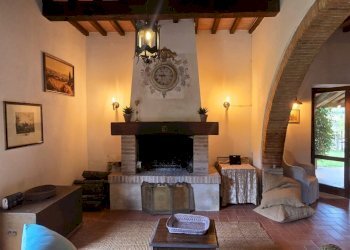 04living.jpg - Casale SS448 79, Baschi - photo 11