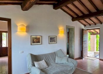 07salottino.jpg - Casale SS448 79, Baschi - photo 18