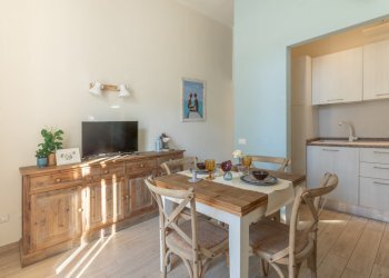 2.jpg - Villa Viale della Vittoria, Cecina - foto 4