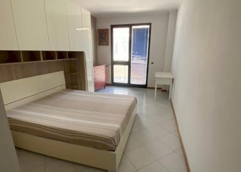 PHOTO-2025-06-17-17-05-08 (2).jpg - Bilocale Via Aurelia, Cecina - foto 2