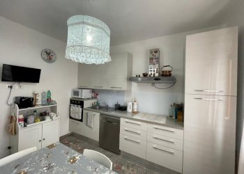 PHOTO-2025-02-28-19-58-21 (6).jpg - Independent house Via Aurelia Nord, Cecina - photo 3