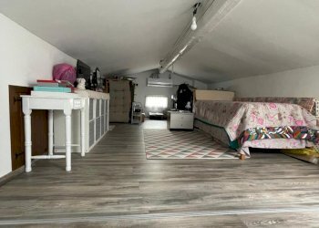 PHOTO-2025-02-28-19-58-21 (1).jpg - Independent house Via Aurelia Nord, Cecina - photo 12