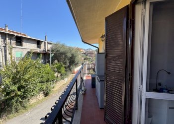 IMG_9282.jpg - Quadrilocale via enrico toti 11, Fara in Sabina - foto 2