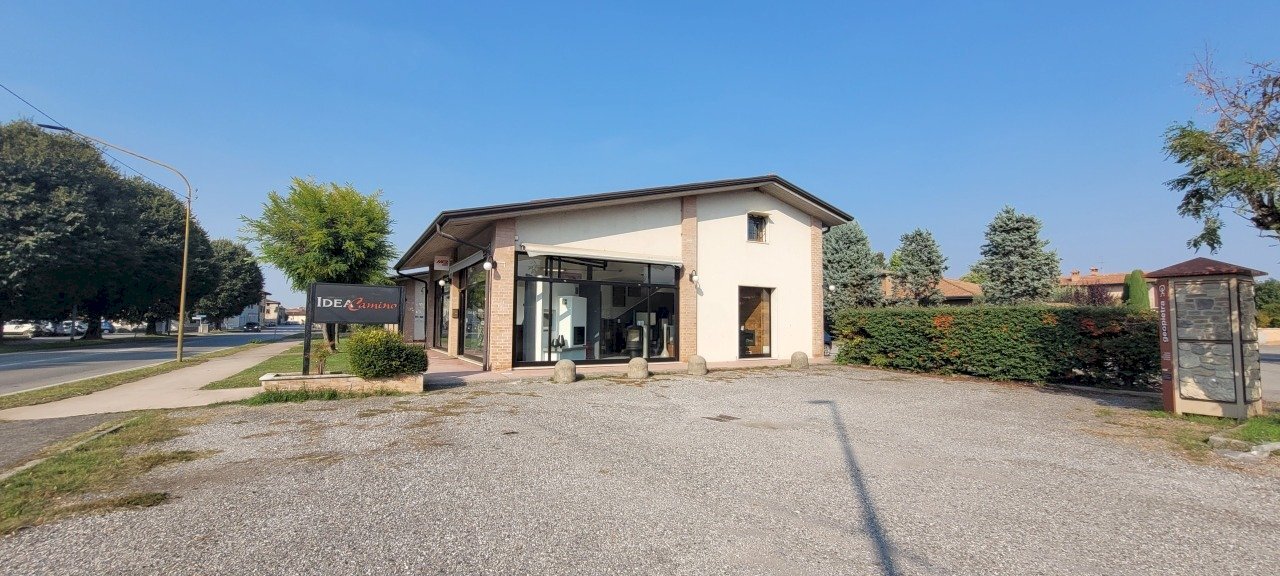 20251009_151931.jpg - Locale Commerciale via IV Novembre 268, Borgosatollo - foto 2