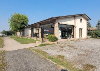 20251009_151948.jpg - Locale Commerciale via IV Novembre 268, Borgosatollo - foto 3