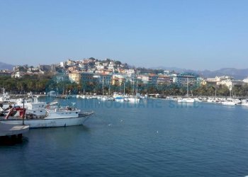 22.jpg - Appartamento Piazza Giuseppe Garibaldi, La Spezia - foto 19