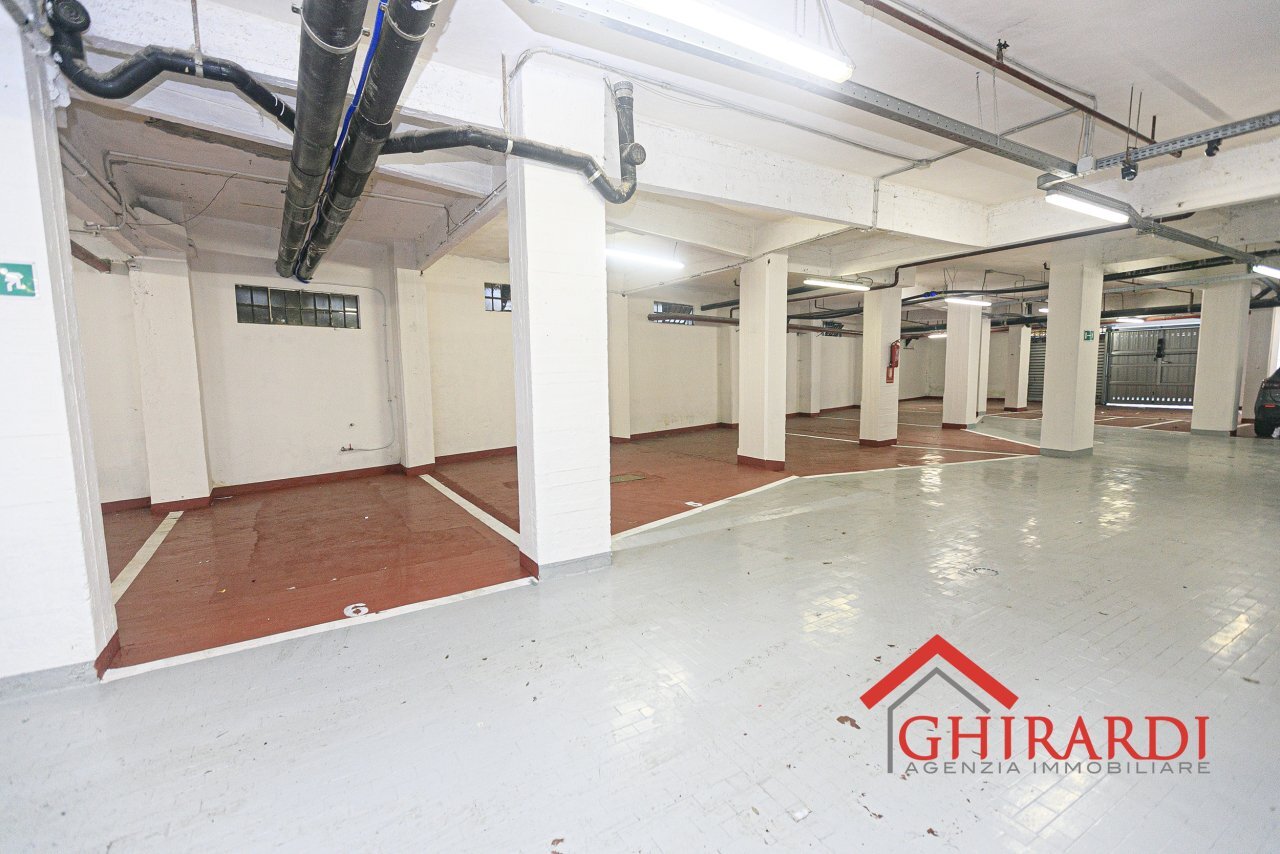 1.3 POSTO AUTO.jpg - Box Via Ruggero Leoncavallo 18R, Genova (zona Sestri Ponente) - foto 3