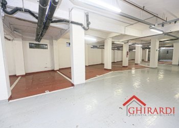 1.3 POSTO AUTO.jpg - Box Via Ruggero Leoncavallo 18R, Genova (zona Sestri Ponente) - foto 3