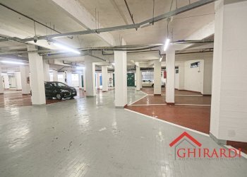 1.6 POSTO AUTO.jpg - Box Via Ruggero Leoncavallo 18R, Genova (zona Sestri Ponente) - foto 6