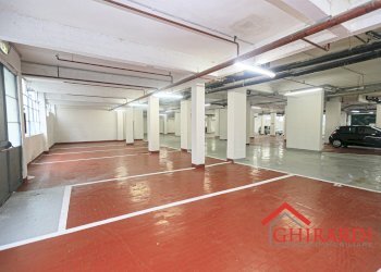 1.9 POSTO AUTO.jpg - Box Via Ruggero Leoncavallo 18R, Genova (zona Sestri Ponente) - foto 9