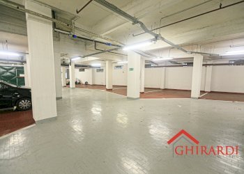 1.11 POSTO AUTO.jpg - Box Via Ruggero Leoncavallo 18R, Genova (zona Sestri Ponente) - foto 11