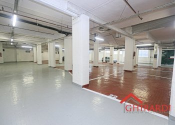 1.14 POSTO AUTO.jpg - Box Via Ruggero Leoncavallo 18R, Genova (zona Sestri Ponente) - foto 14