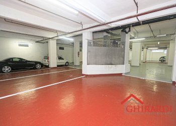 1.21 POSTO AUTO.jpg - Box Via Ruggero Leoncavallo 18R, Genova (zona Sestri Ponente) - foto 21