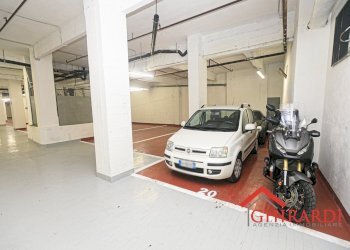 1.24 POSTO AUTO.jpg - Box Via Ruggero Leoncavallo 18R, Genova (zona Sestri Ponente) - foto 24