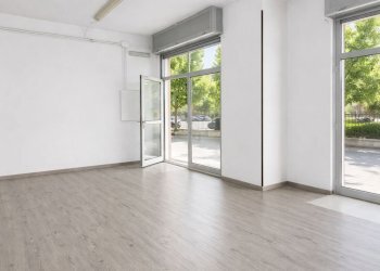 00f4d76f-8372-41be-adbe-73ab3520cf8e.jpg - Locale Commerciale Via dei Palumbo 43, Lecce - foto 4