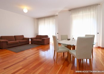 Salone - Quadrilocale Corso Umberto 69, Taranto - foto 1