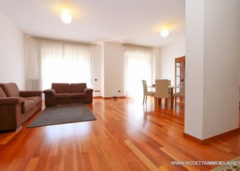 Salone - Quadrilocale Corso Umberto 69, Taranto - foto 2