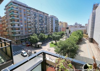 balcone - Quadrilocale Corso Umberto 69, Taranto - foto 3