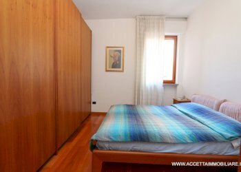 camera da letto - Quadrilocale Corso Umberto 69, Taranto - foto 12