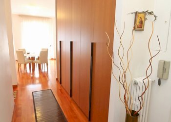 corridoio - Quadrilocale Corso Umberto 69, Taranto - foto 18