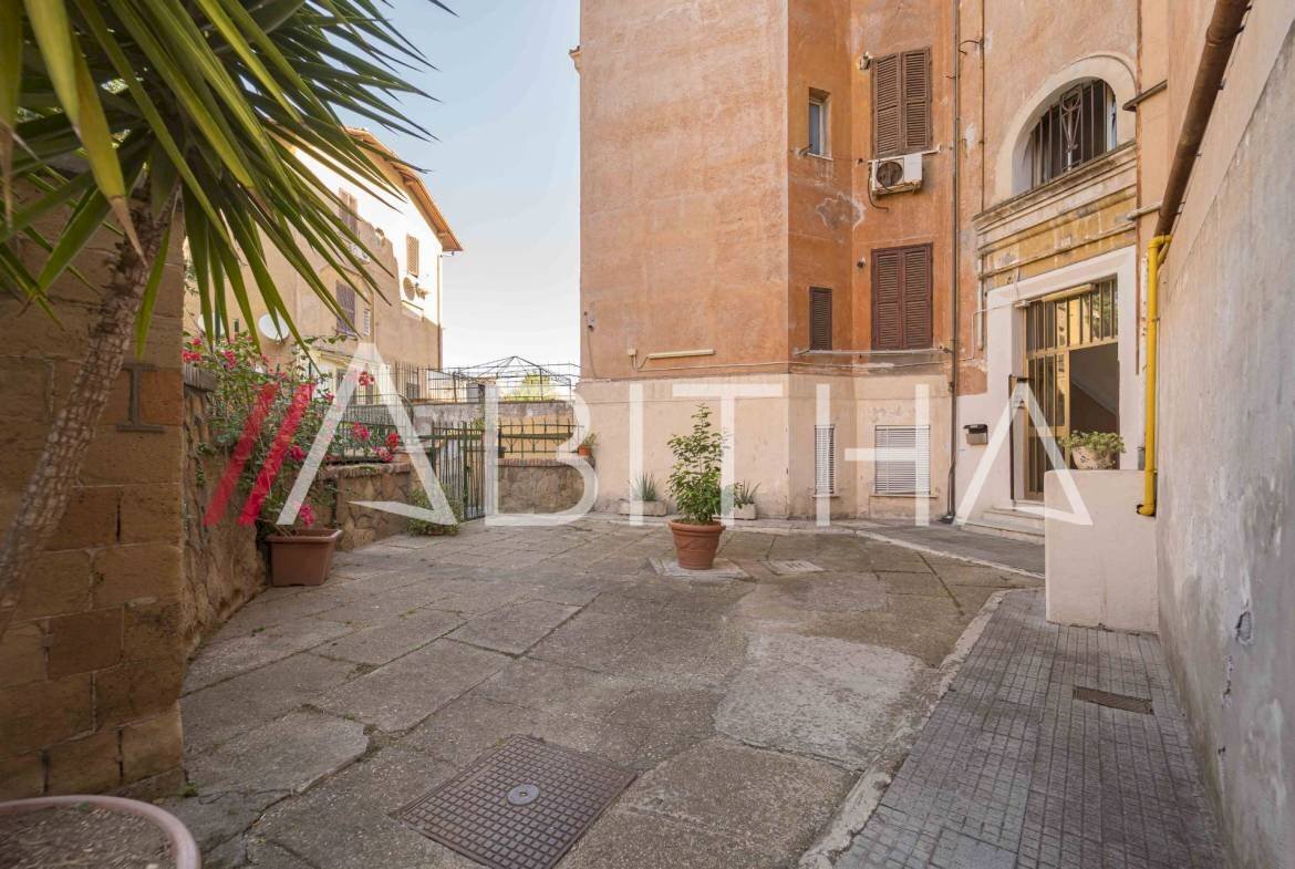 Three-room apartment via Giacomo Rho, Roma - photo 2