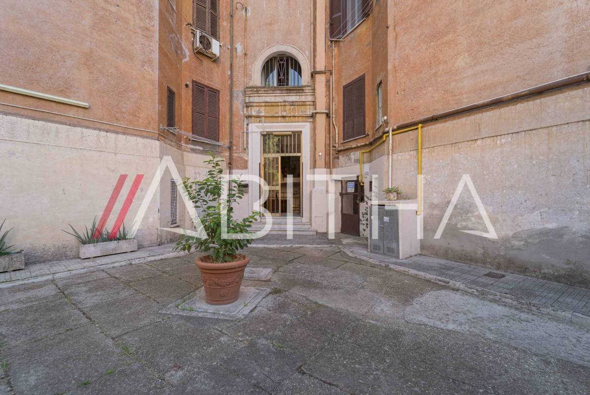 Three-room apartment via Giacomo Rho, Roma - photo 3