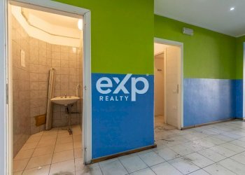 Locale Commerciale Viale XII Settembre, Fano - foto 7