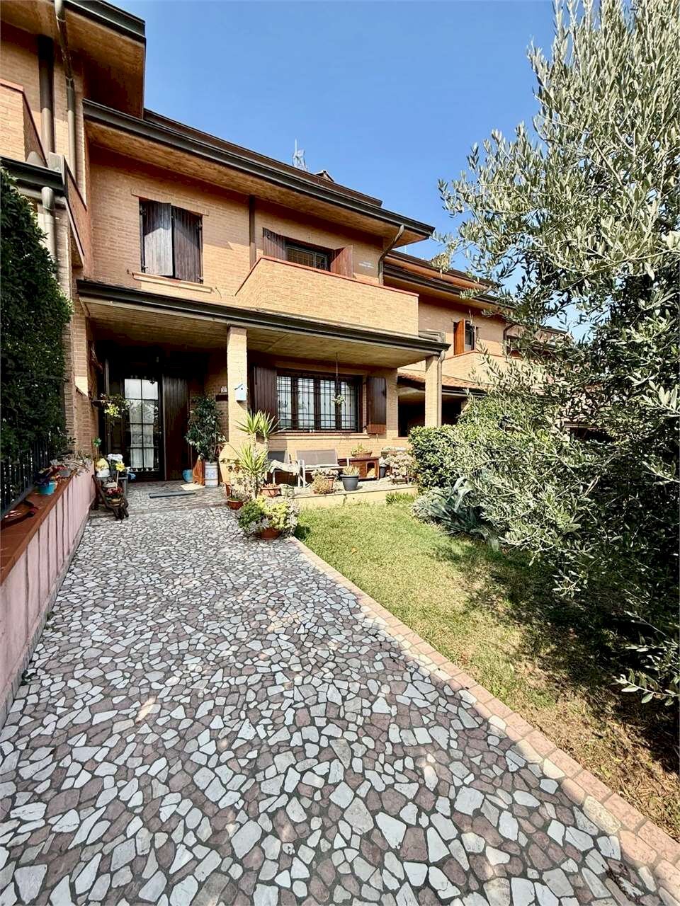 Terraced Villa Castellarano - photo 1