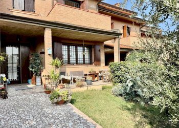 Terraced Villa Castellarano - photo 1
