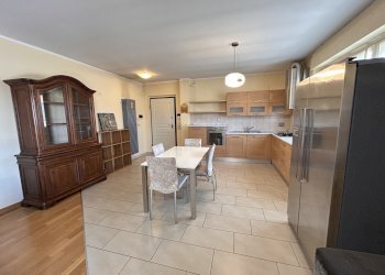 Three-room apartment Alba - photo 1