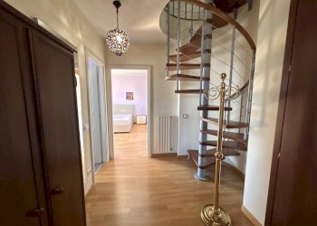 Three-room apartment Alba - photo 10