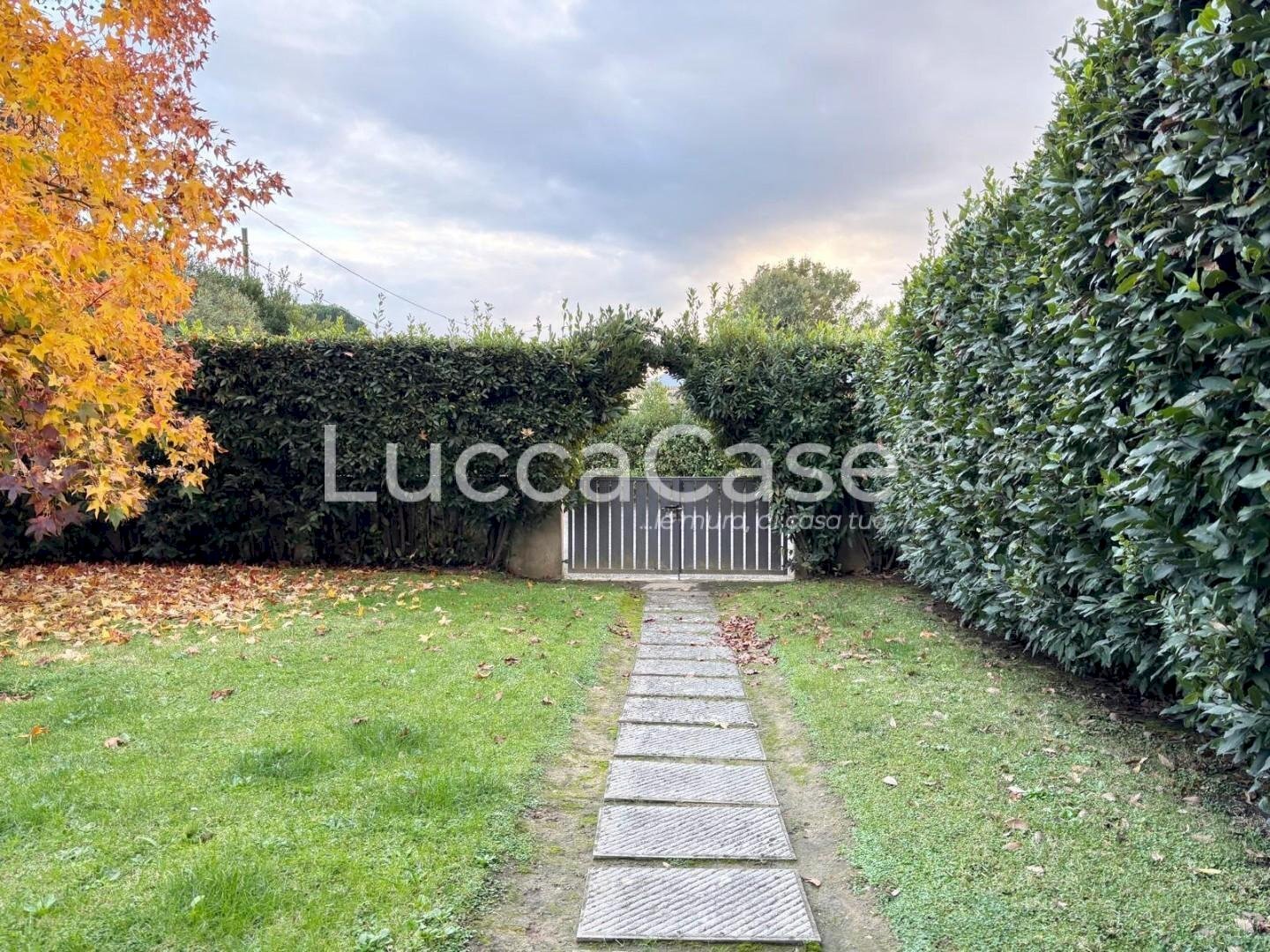 Villa a Schiera Porcari - foto 3