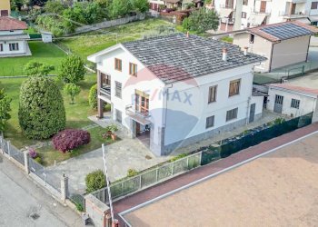 Casa indipendente Via XXV Aprile, 29 
 Candelo, Candelo - foto 1