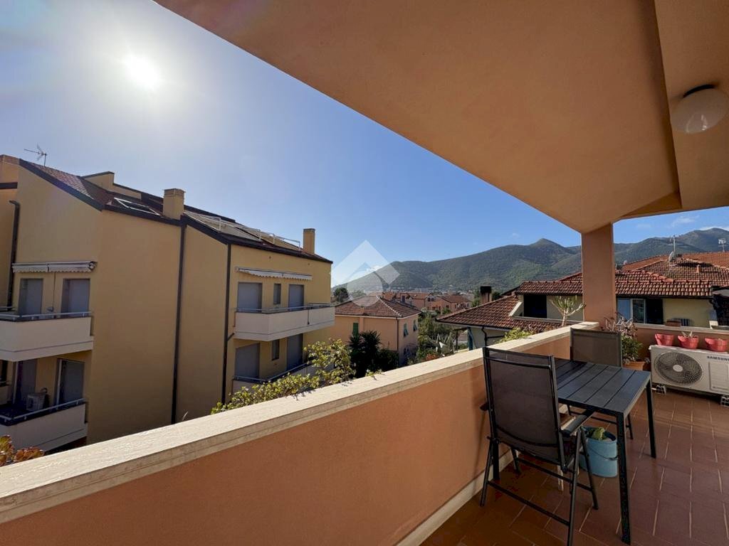 Three-room apartment Via Gozzano, Loano - photo 3