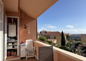 Three-room apartment Via Gozzano, Loano - photo 6