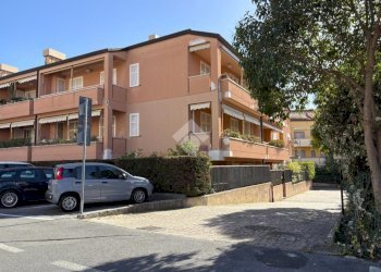 Three-room apartment Via Gozzano, Loano - photo 34