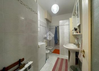 Two-room apartment Corso buenos aires, Lavagna - photo 10