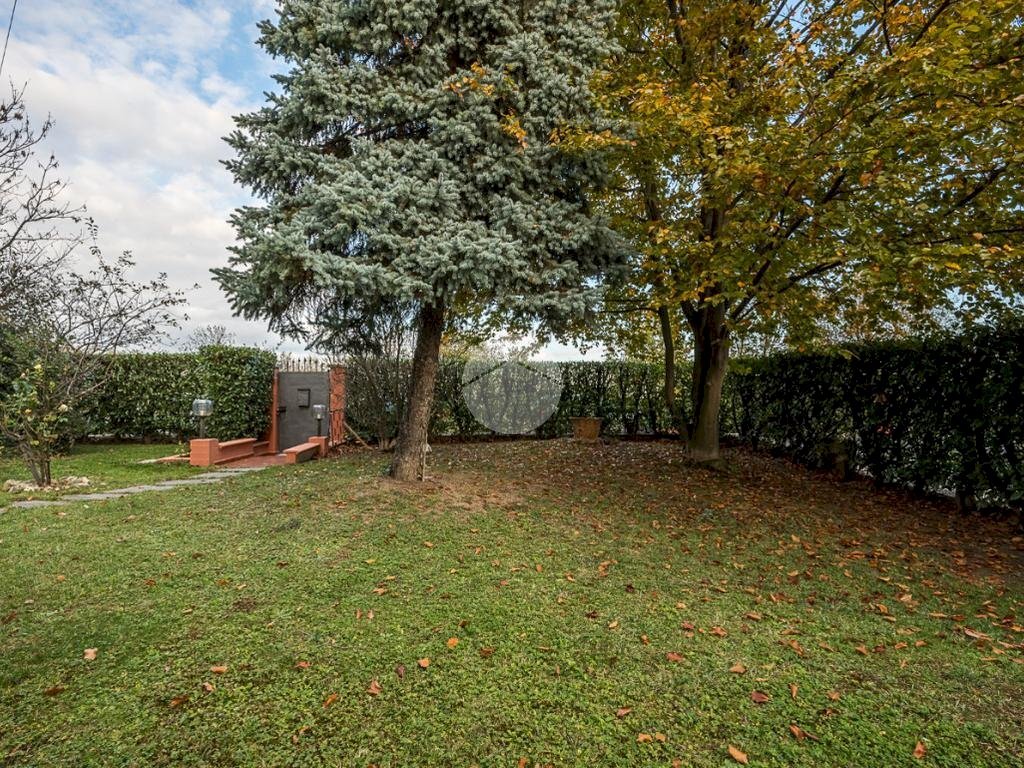 Villa a Schiera Via Arcour, Fiano - foto 1