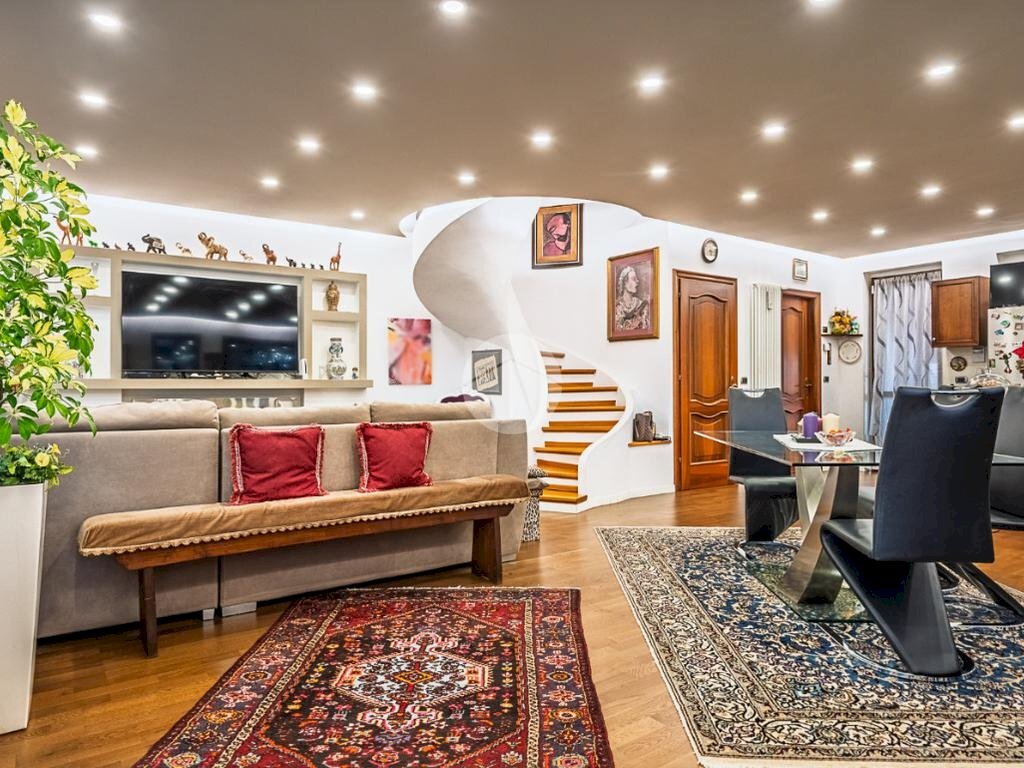 Villa a Schiera Via Arcour, Fiano - foto 2