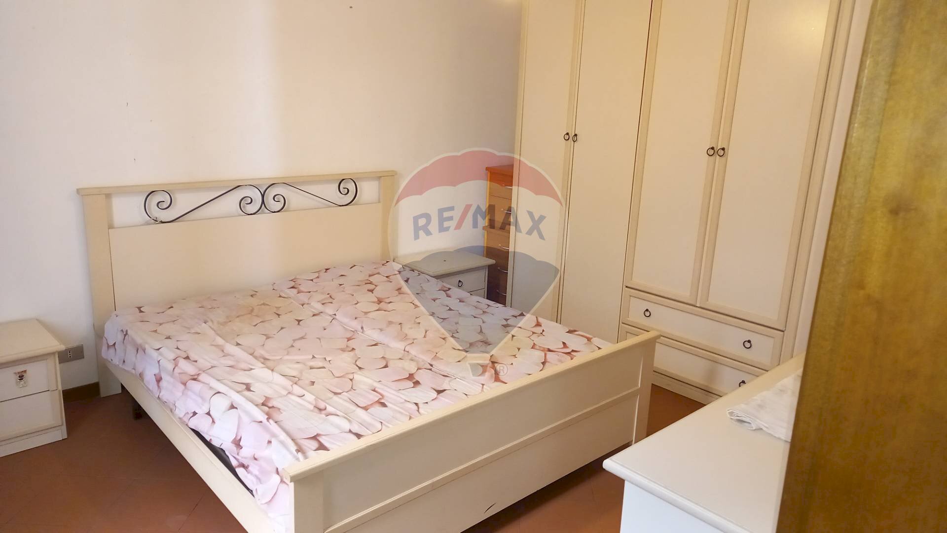 Three-room apartment Piazza Mazzini, 27 
 Centro storico, Modena (neighborhood Centro Storico) - photo 1