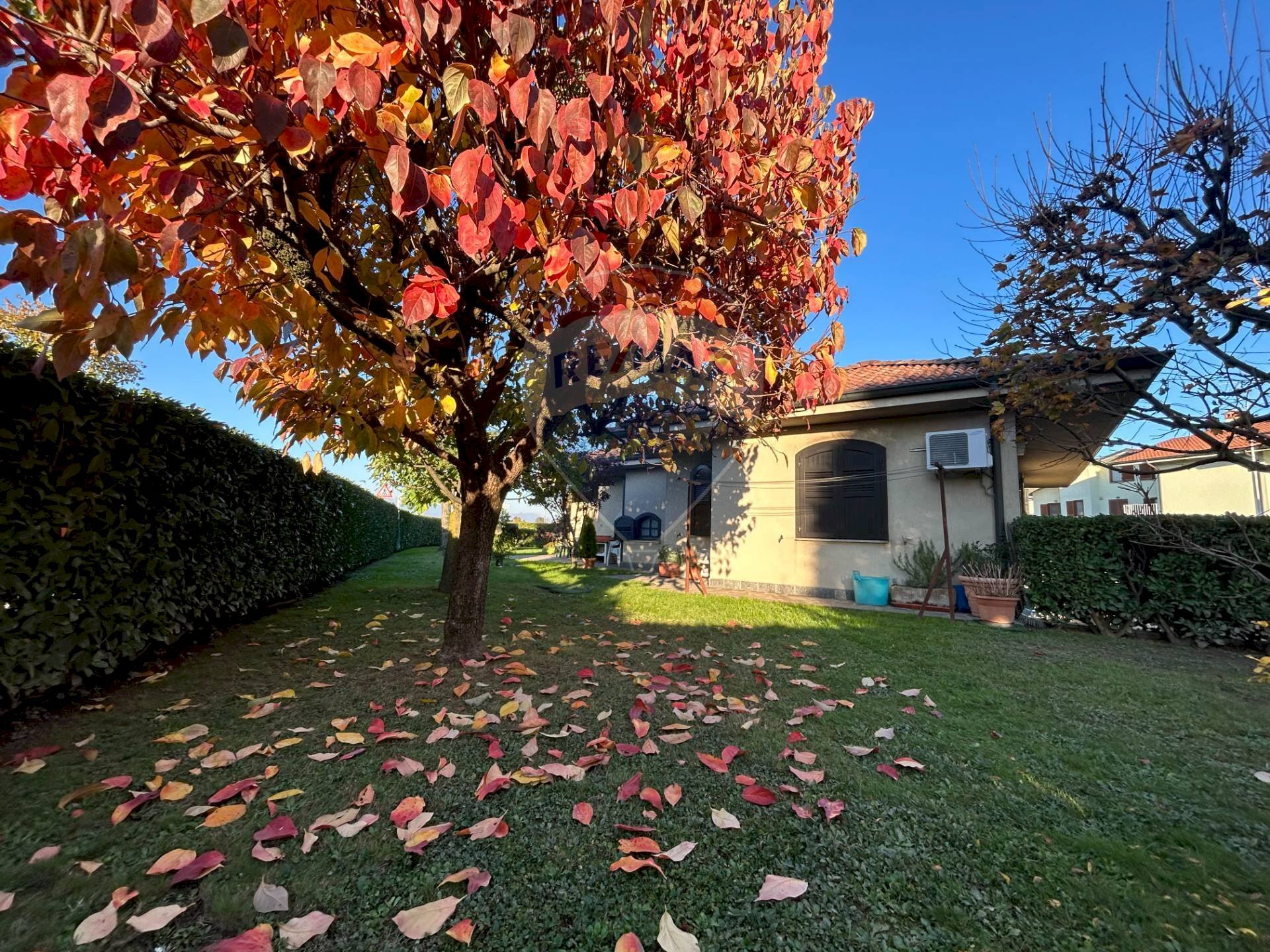 Villa via alfieri, 19 
 Verdellino, Verdellino - foto 1