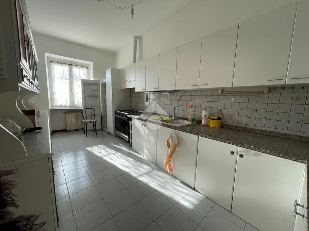 Casa indipendente Viale Massimo D'Azeglio, San Giusto Canavese - foto 3