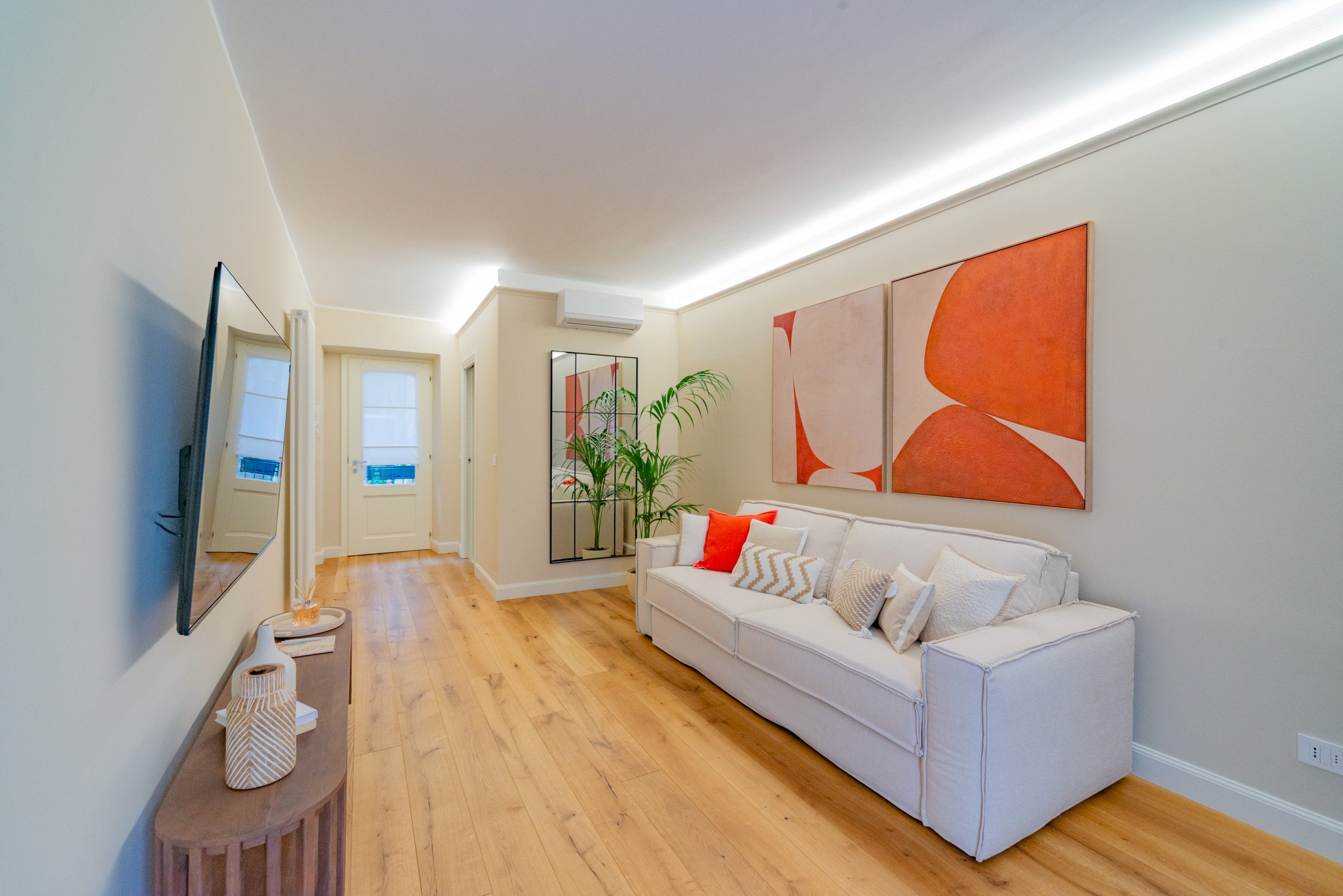 Three-room apartment Via Roma, Cuneo (neighborhood Centro Storico) - photo 3