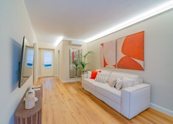 Three-room apartment Via Roma, Cuneo (neighborhood Centro Storico) - photo 2