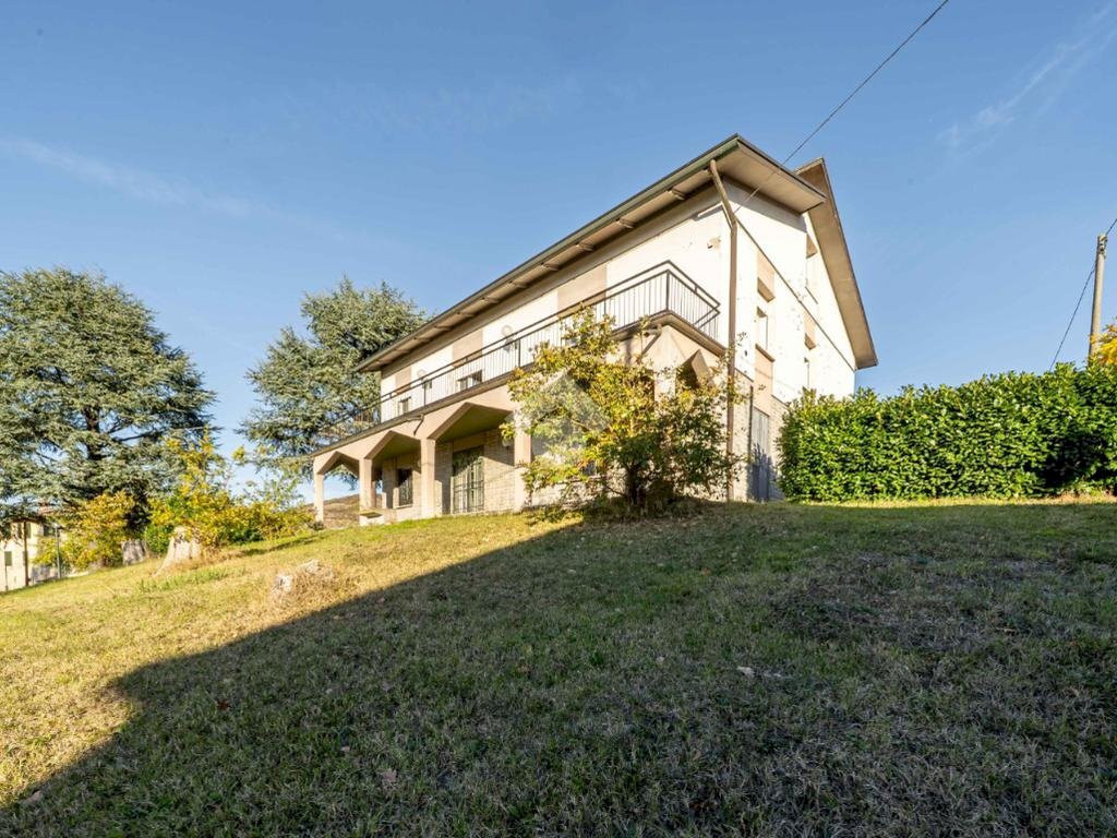 Appartamento Via Lolli, Vezzano sul Crostolo - foto 1