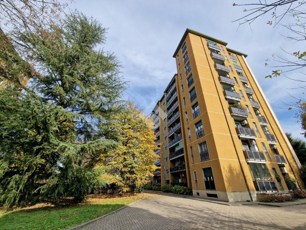 Three-room apartment Via degli astri, Milano (neighborhood Inganni) - photo 1