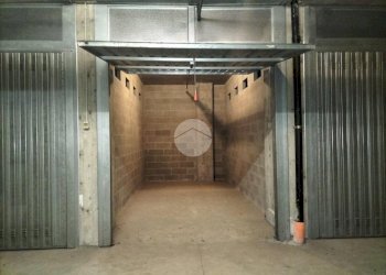 Box Piazza Rafaele, Fossano - photo 1