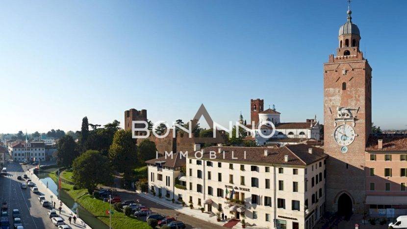 Foto 1 - Commercial Premises piazza giorgione, Castelfranco Veneto - photo 1